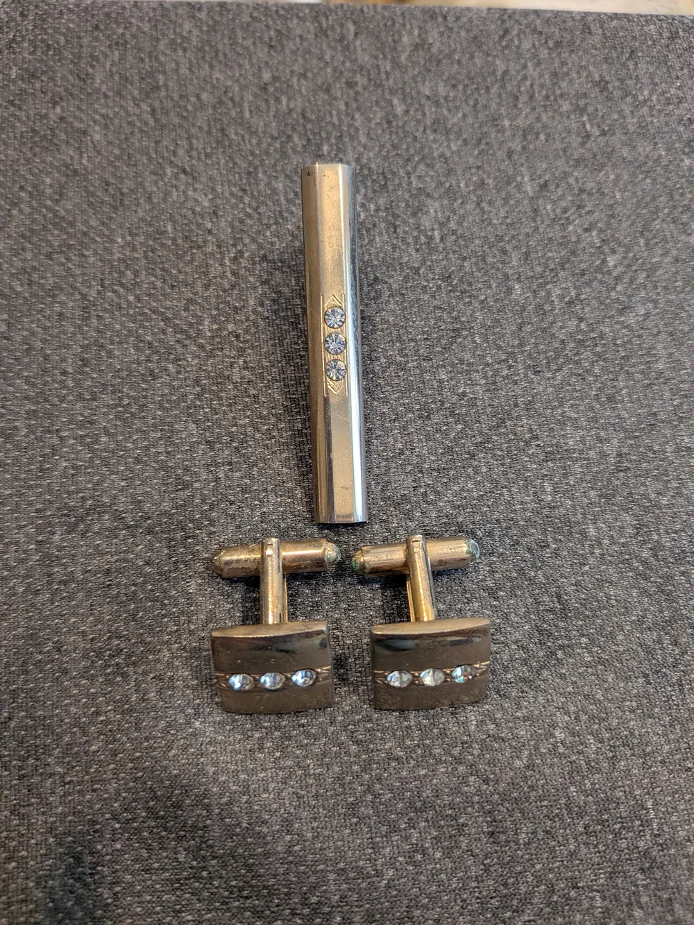 Classic Gold-Tone Cufflink and Tie Bar Set with Clear Crystal Accents Vintage